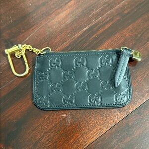 Gucci Black Embossed Leather Key Holder